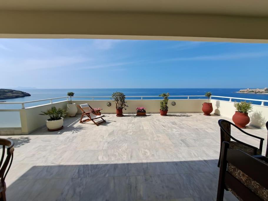 Seaview Flora'S Luxury Apartment-300Meters From The Beach Rethymno  Ngoại thất bức ảnh