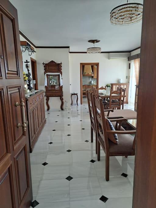 Seaview Flora'S Luxury Apartment-300Meters From The Beach Rethymno  Ngoại thất bức ảnh