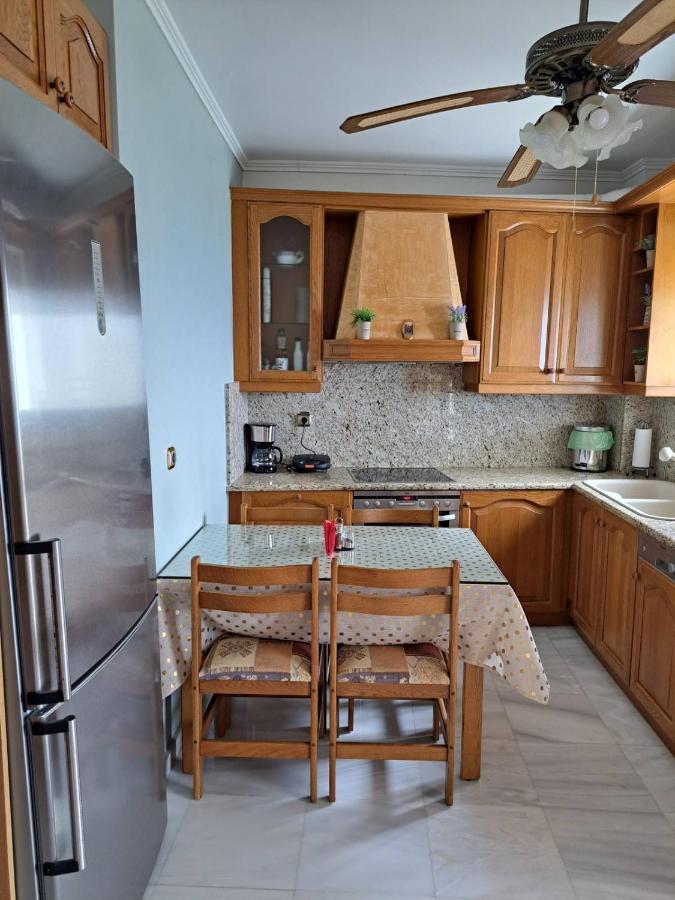 Seaview Flora'S Luxury Apartment-300Meters From The Beach Rethymno  Ngoại thất bức ảnh